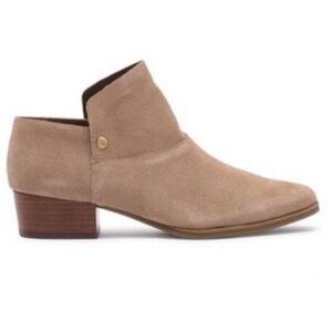 NEW AEROSOLES DIANE TAUPE ANKLE BOOTIES 8M‎ Suede Business casual work